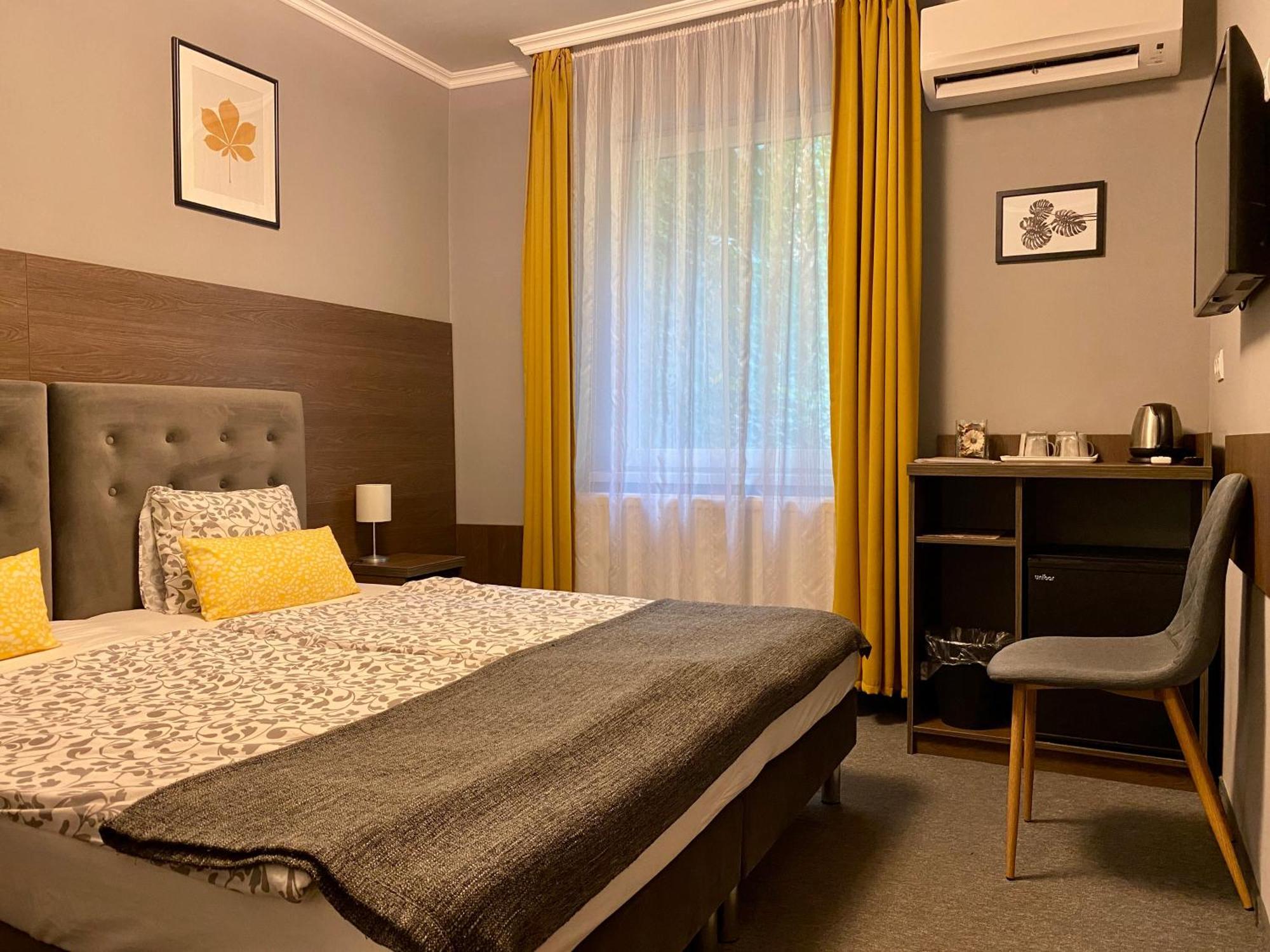 Bellevue Vendeghaz 2 Hotel Vac Bagian luar foto