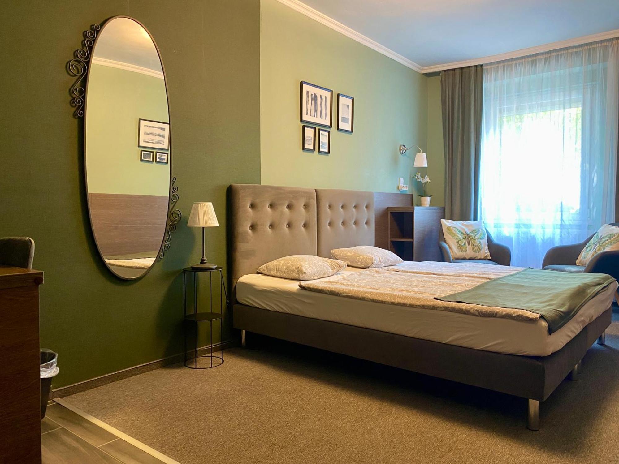 Bellevue Vendeghaz 2 Hotel Vac Bagian luar foto